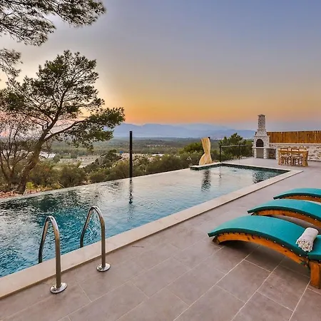 Amazing 1br Stone With Pool & Terrace